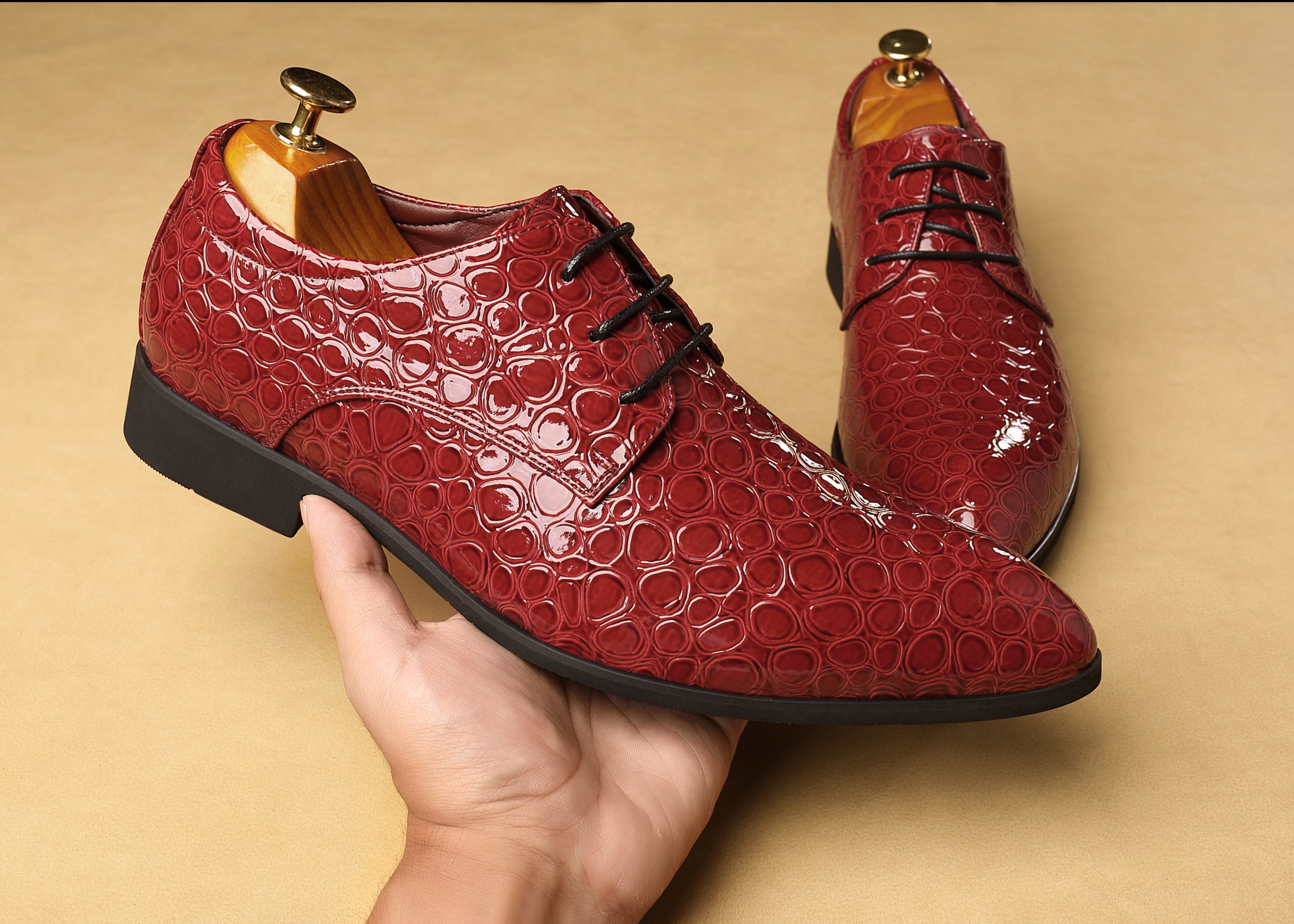 Zapatos Derby de charol de cocodrilo para hombre