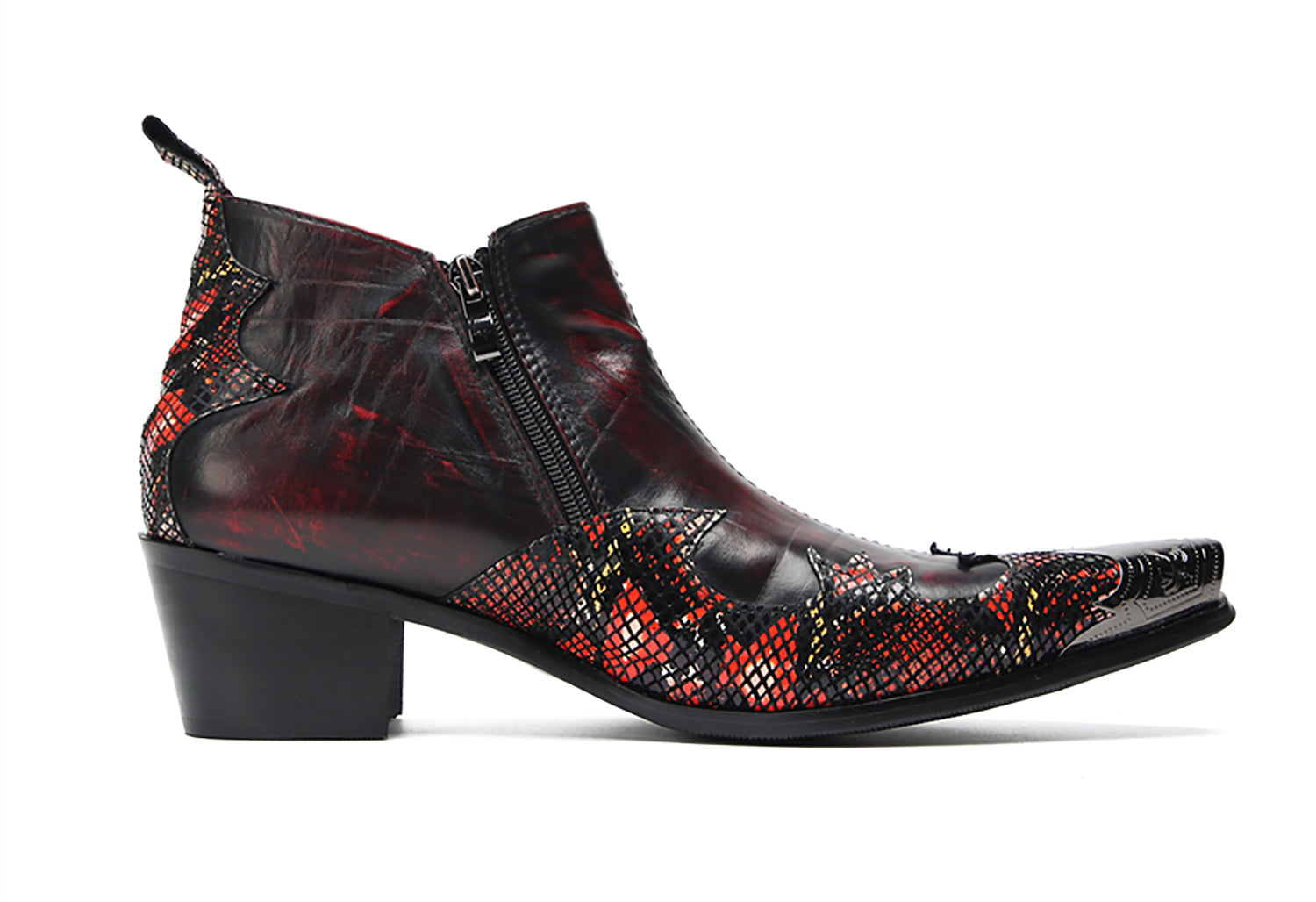 Botines estilo western con punta de metal para hombre