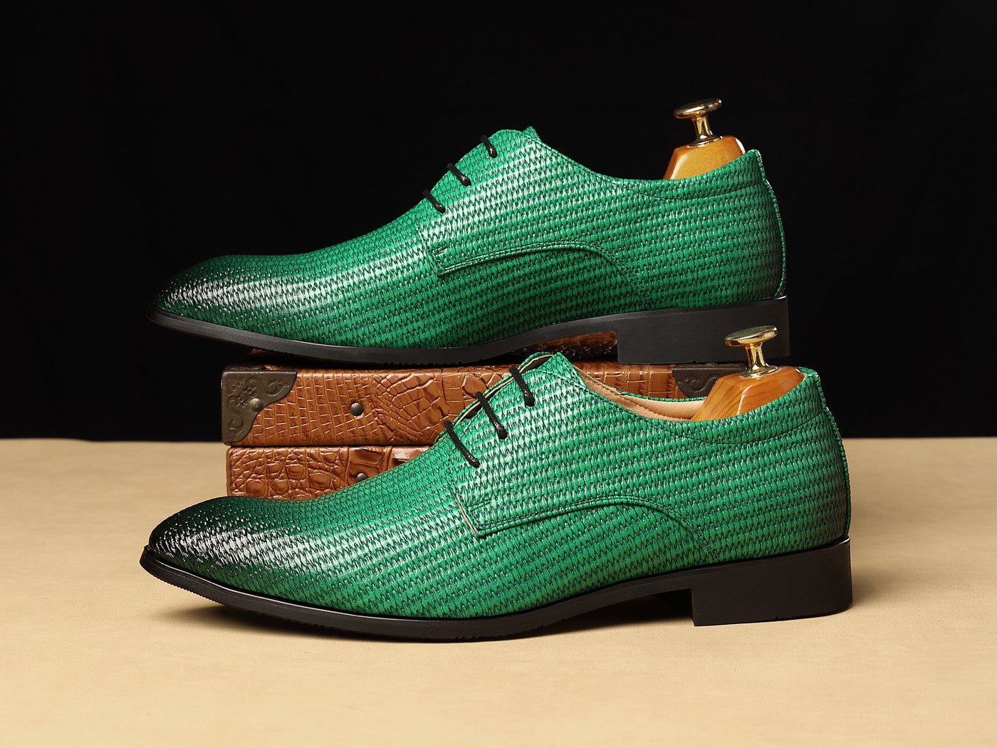 Men's Embossed Woven Derby Shoes