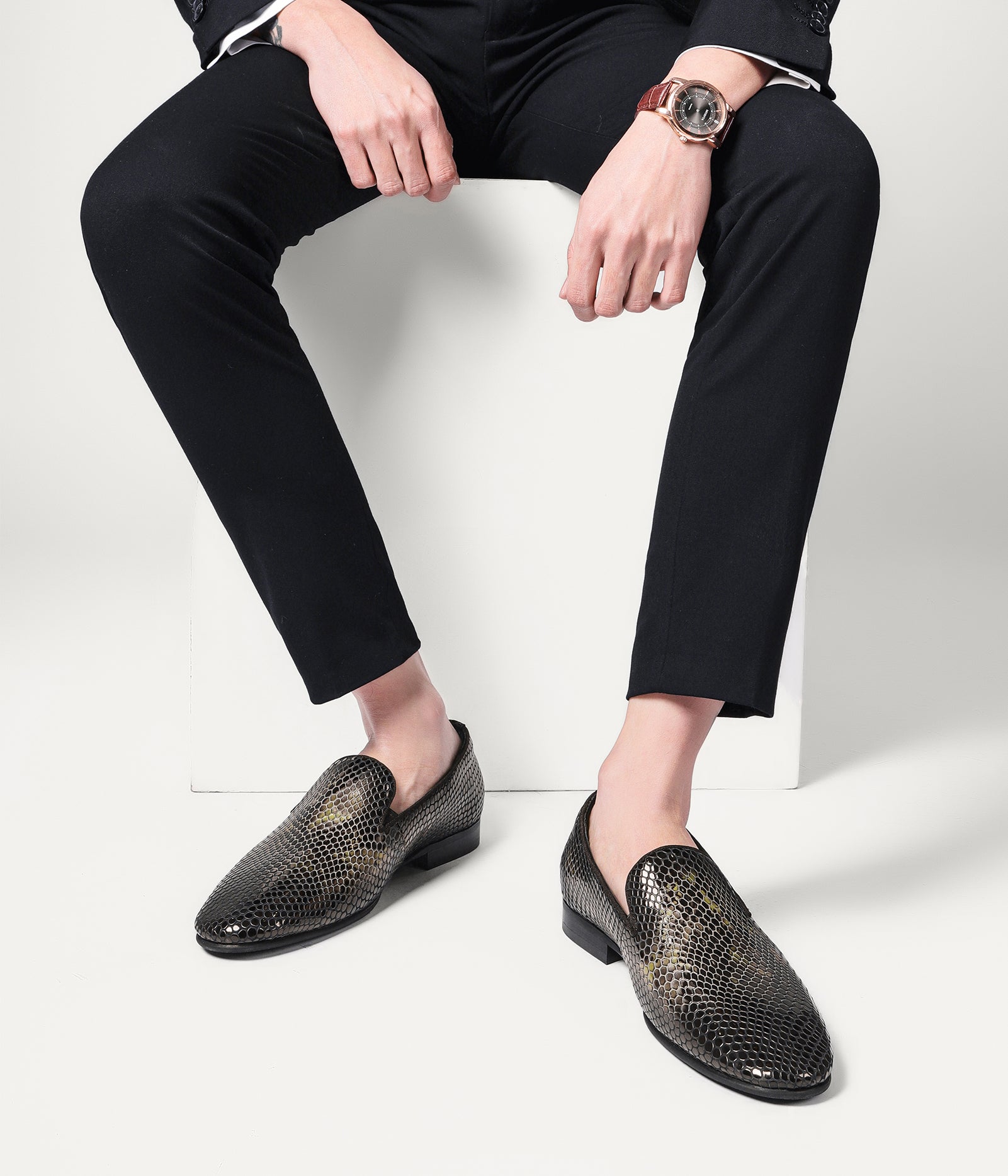 Men's Snake Skin Pointed-Toe Loafers