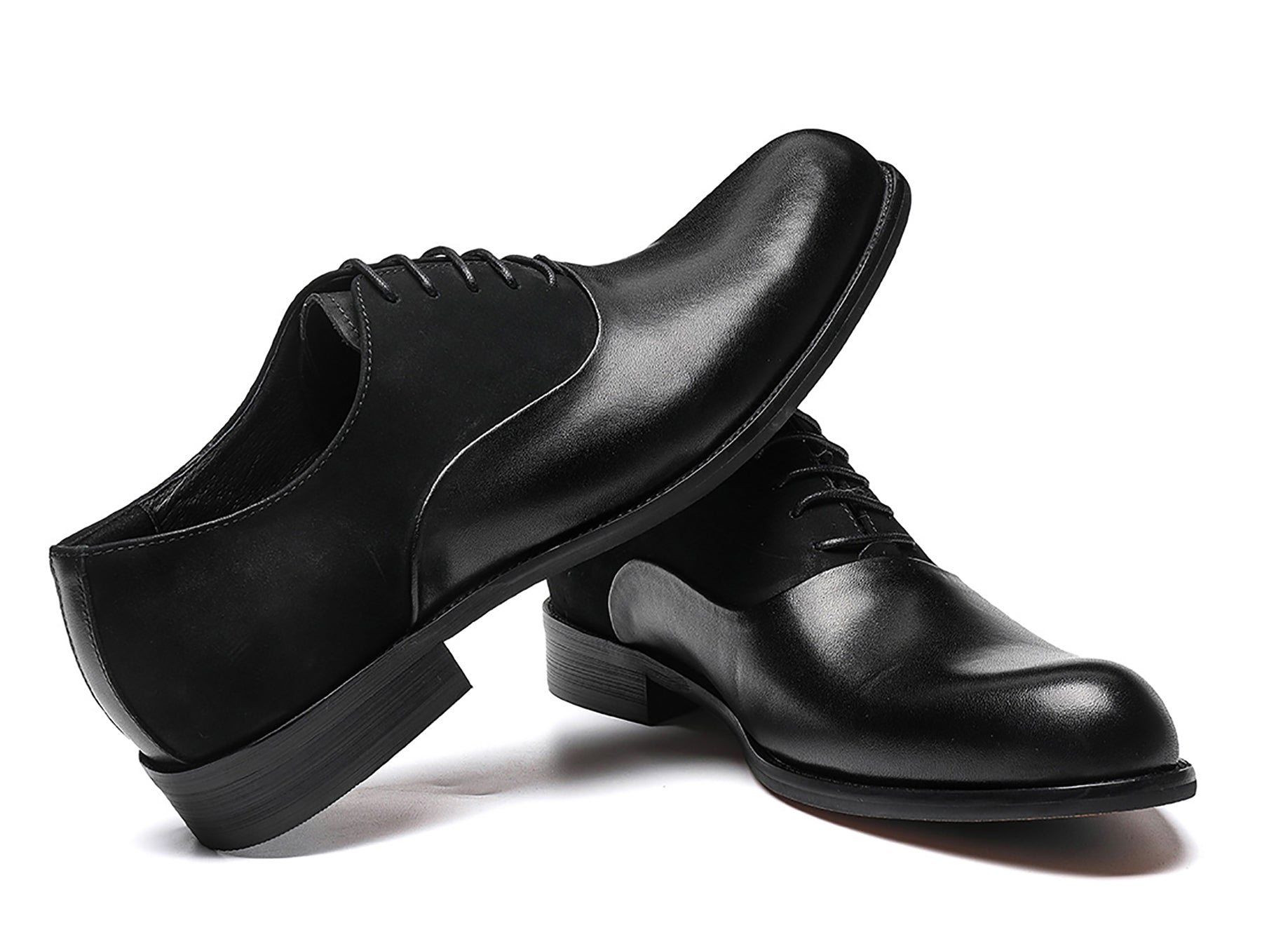 Zapatos Oxford de cuero con puntera para hombre 