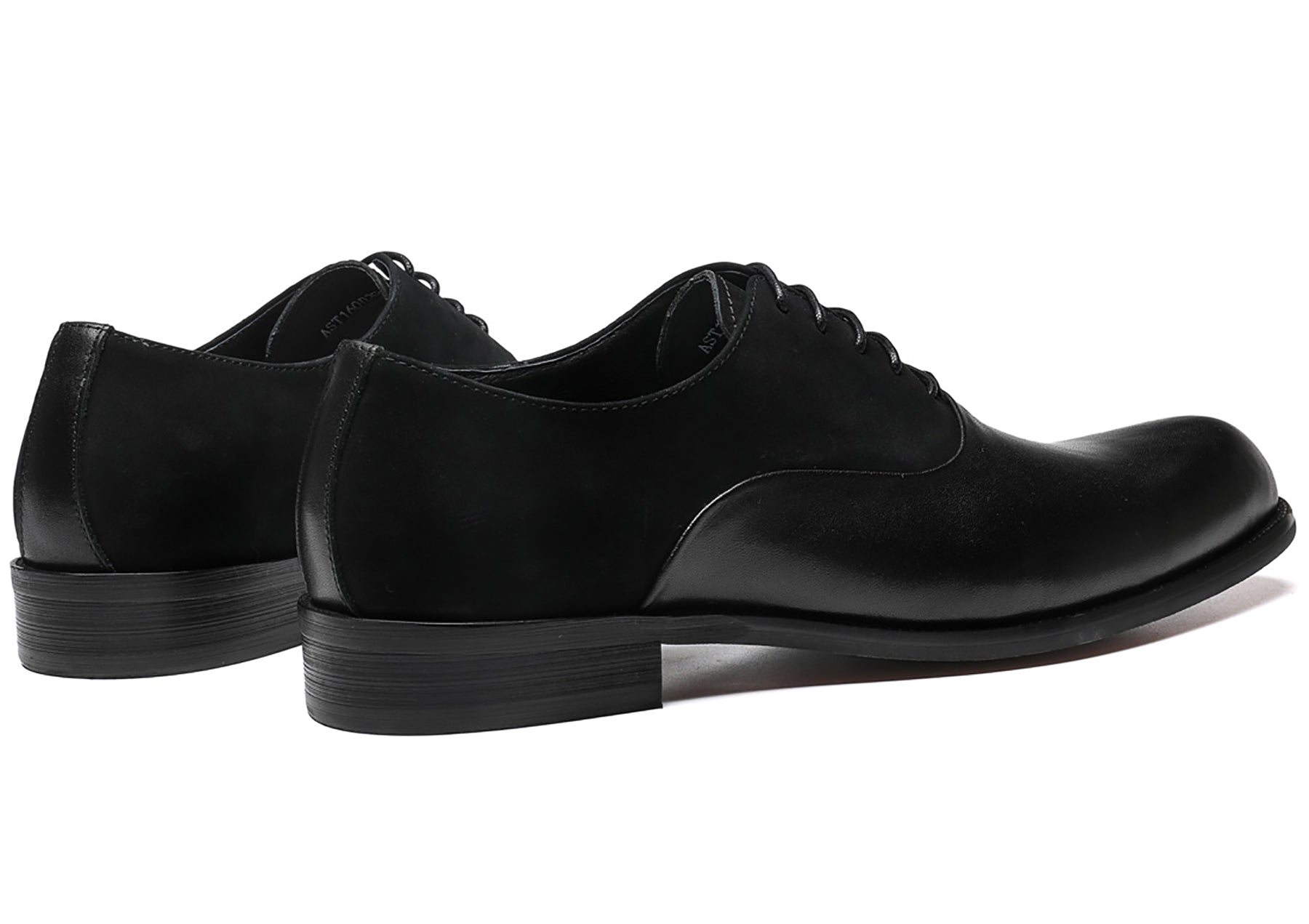 Zapatos Oxford de cuero con puntera para hombre 