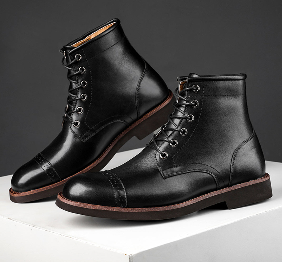 Botas utilitarias de vestir brogues para hombre