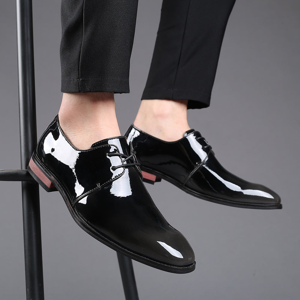 Zapatos Derby brillantes de cuero estampado para hombre