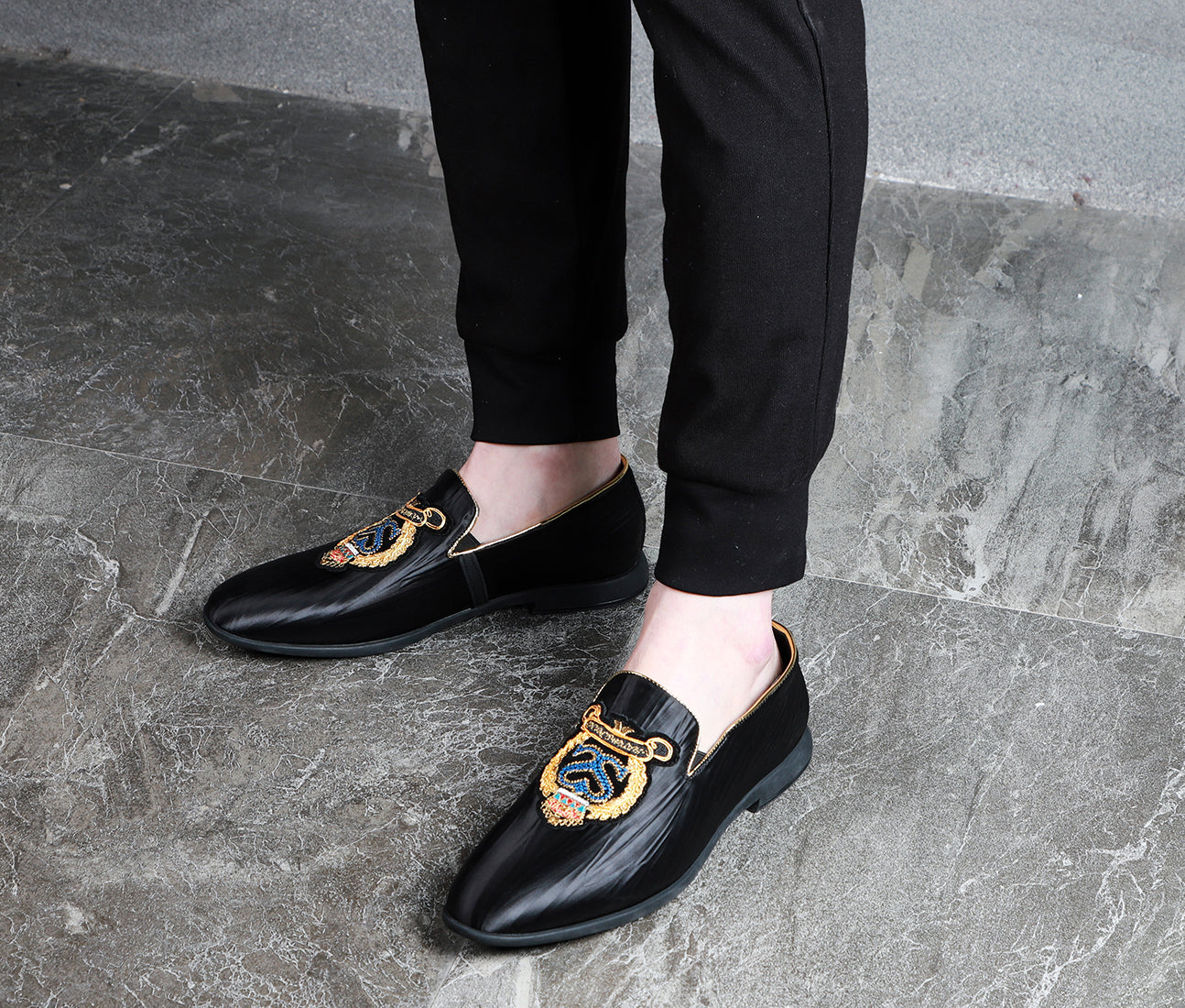 Men's Cloth Embroidery Smoking Loafers