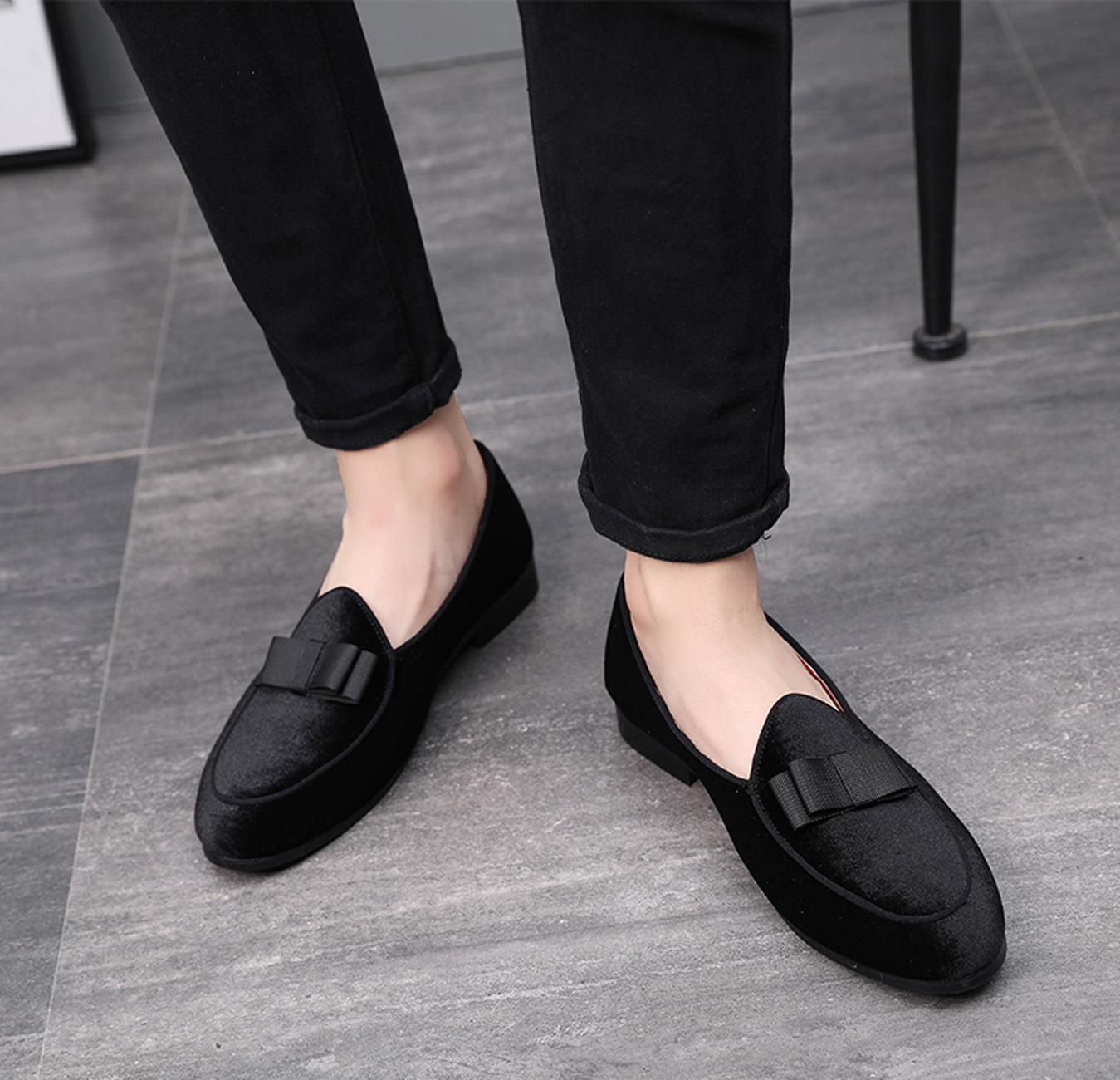 Men's Velvet Bow Shallow Loafers