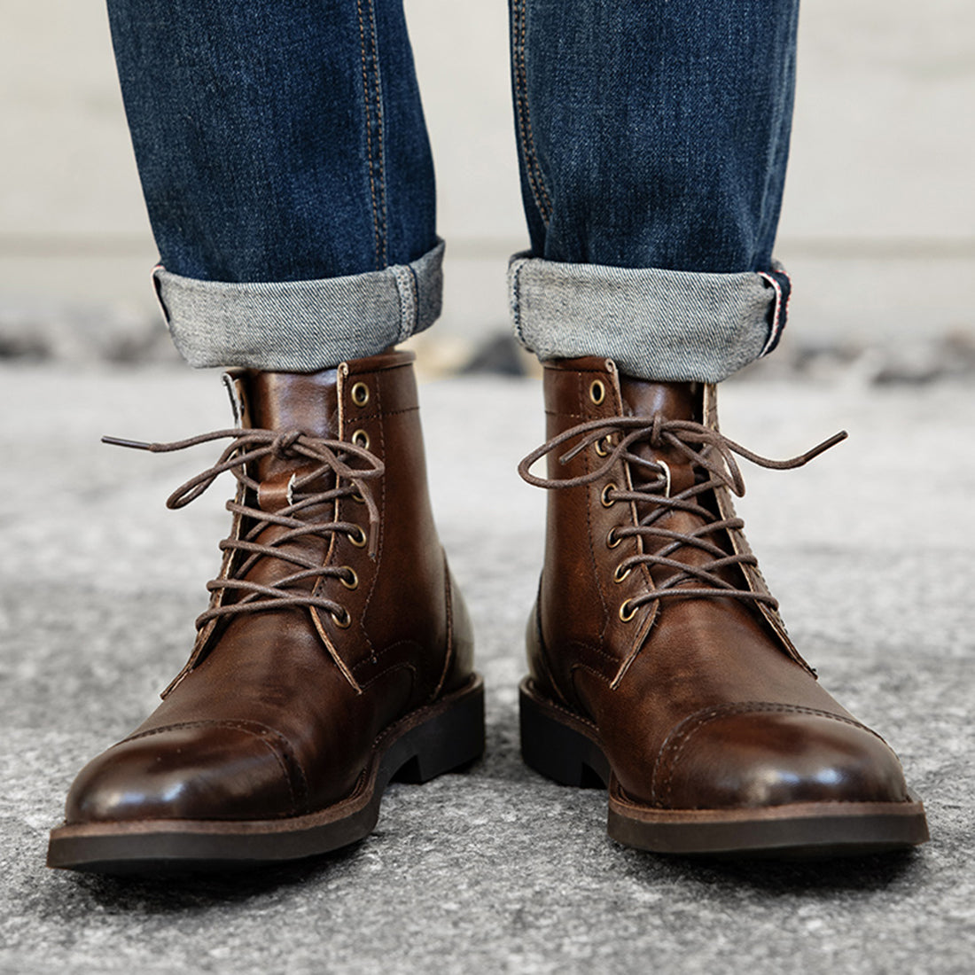 Botas utilitarias de vestir brogues para hombre