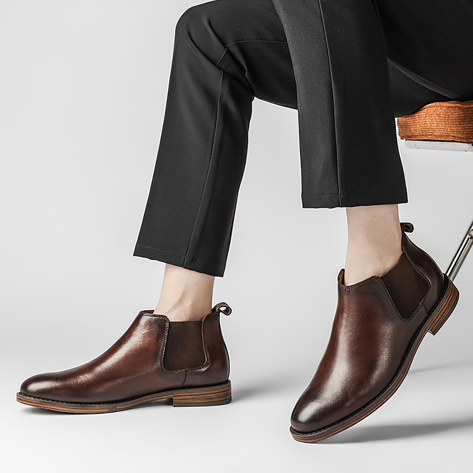 Botas Chelsea para hombre de piel con punta redonda 