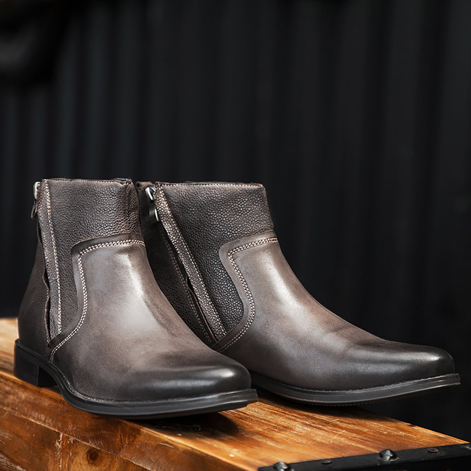 Men's Pointed-Toe Chelsea Boots