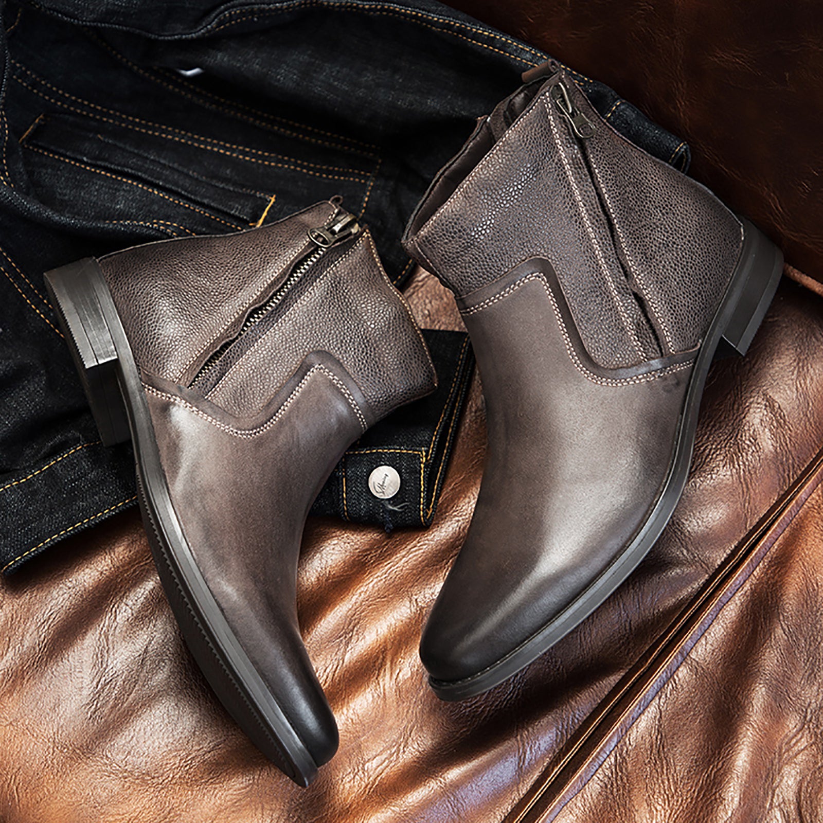 Men's Pointed-Toe Chelsea Boots