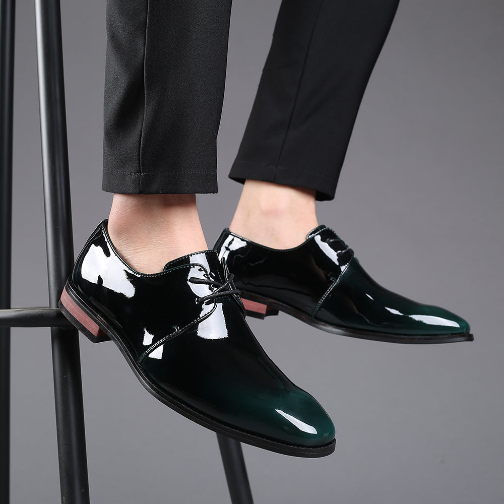 Zapatos Derby brillantes de cuero estampado para hombre