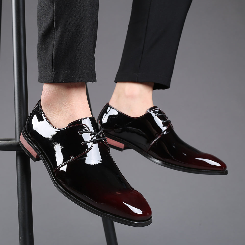 Zapatos Derby brillantes de cuero estampado para hombre