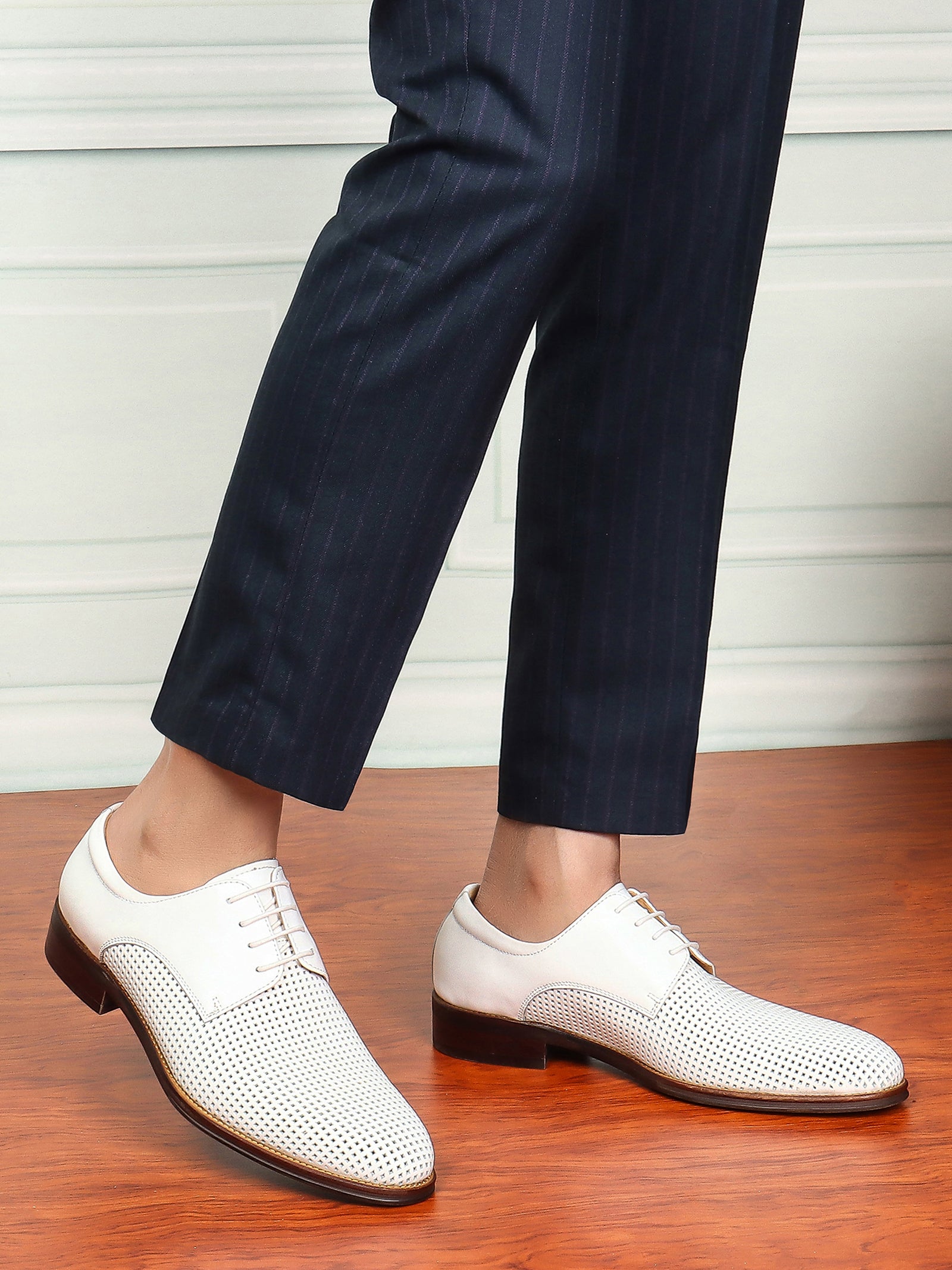 Oxfords formales y transpirables de cuero para hombre 